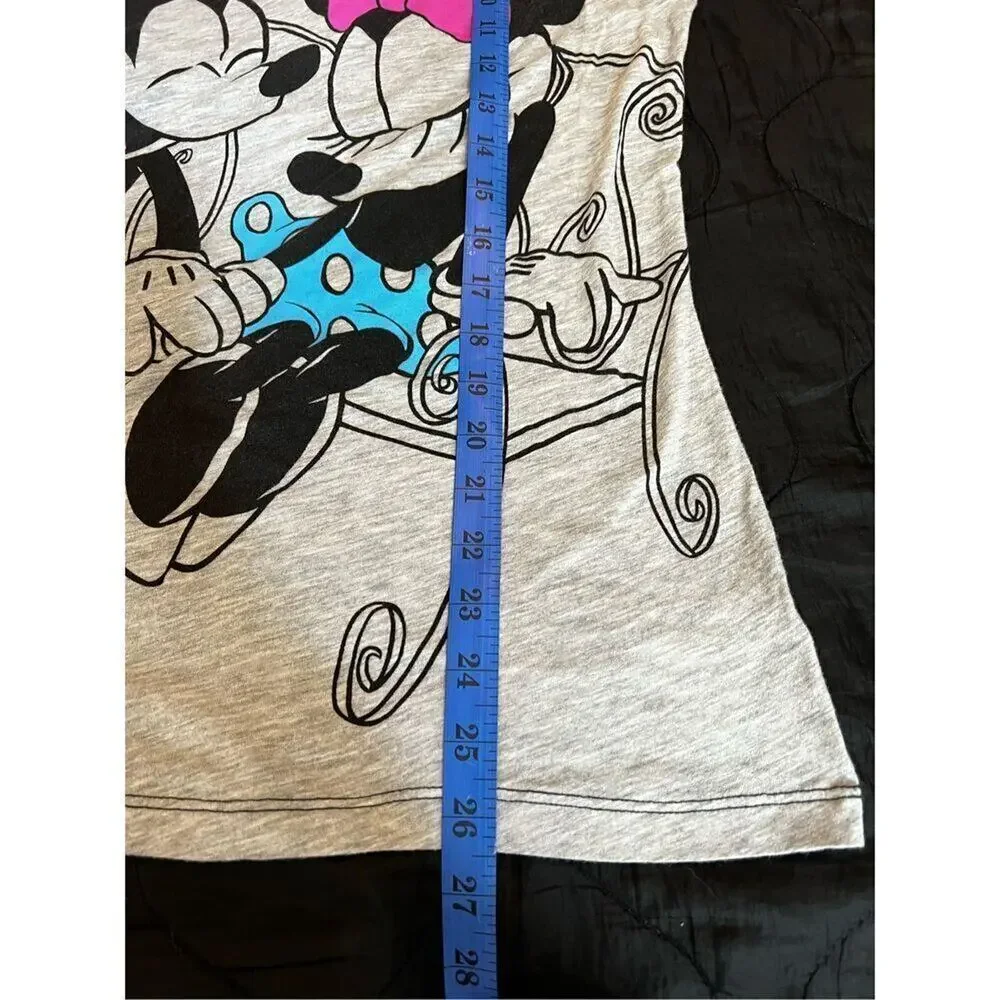 Disney Top Girls Youth Size XL Gray‎ Minnie and Mickey Mouse Graphic T-Shirt